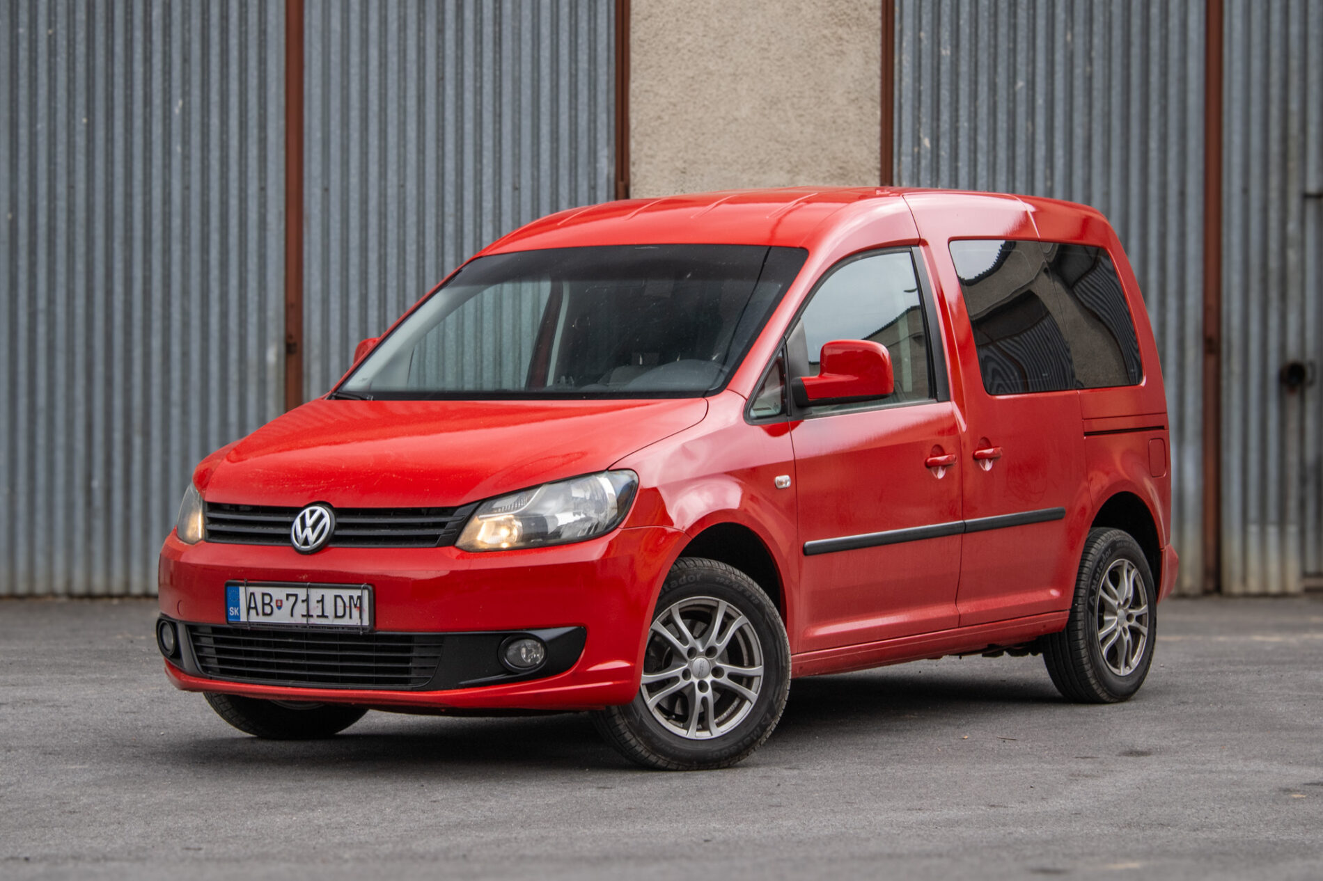 Volkswagen Caddy 1.6 TDI MT/5 55kW / AJ NA SPLÁTKY / PROTIÚČET