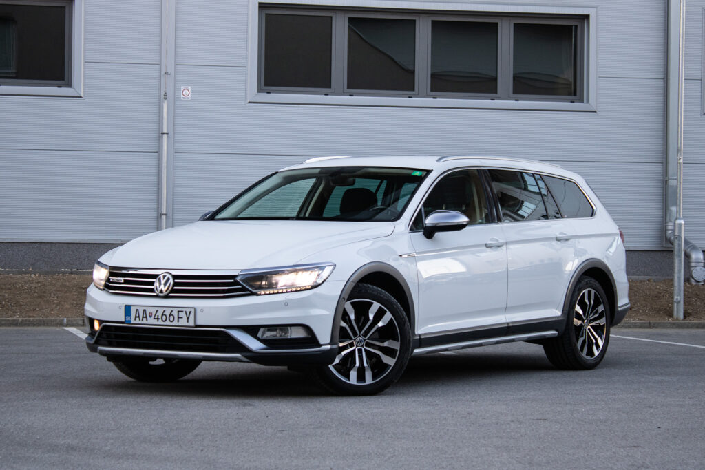 Volkswagen Passat Alltrack 2.0 TDI 4MOTION DSG, 140kW (2015) / AJ NA SPLÁTKY / PROTIÚČET /