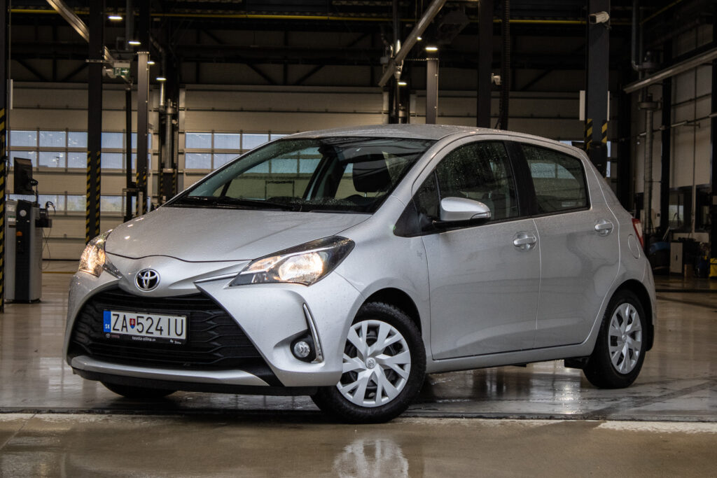 Toyota Yaris 1.5 VVT-iE Active, 82kW (2020) / AJ NA SPLÁTKY / PROTIÚČET /