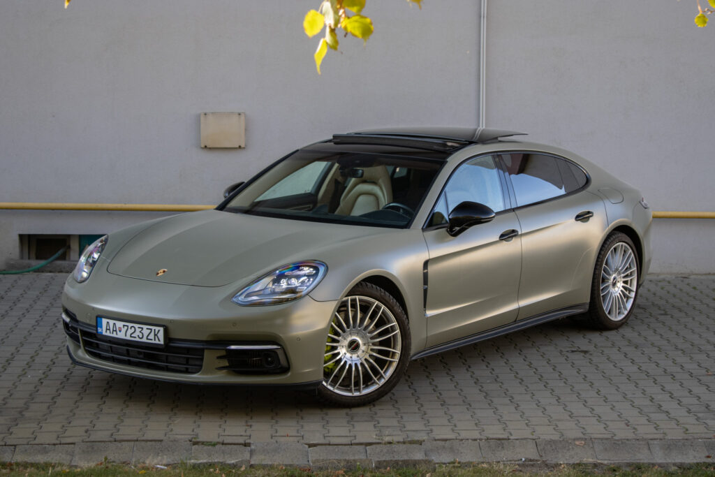 Porsche Panamera 4 E-Hybrid Executive Sport Chrono 4x4 A/T, 243kW, A8 / AJ NA SPLÁTKY / PROTIÚČET /