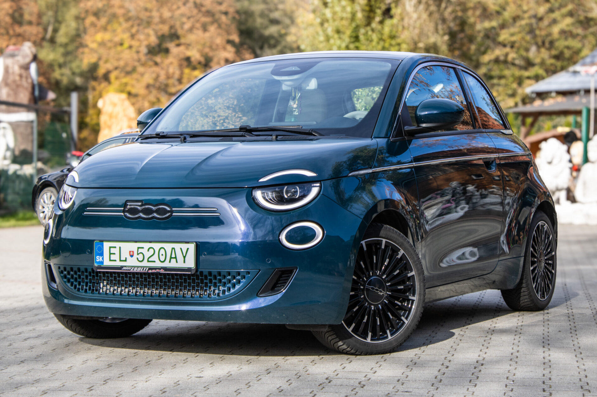 Fiat 500e la Prima 87kW 2022 / AJ NA SPLÁTKY / PRTIÚČET
