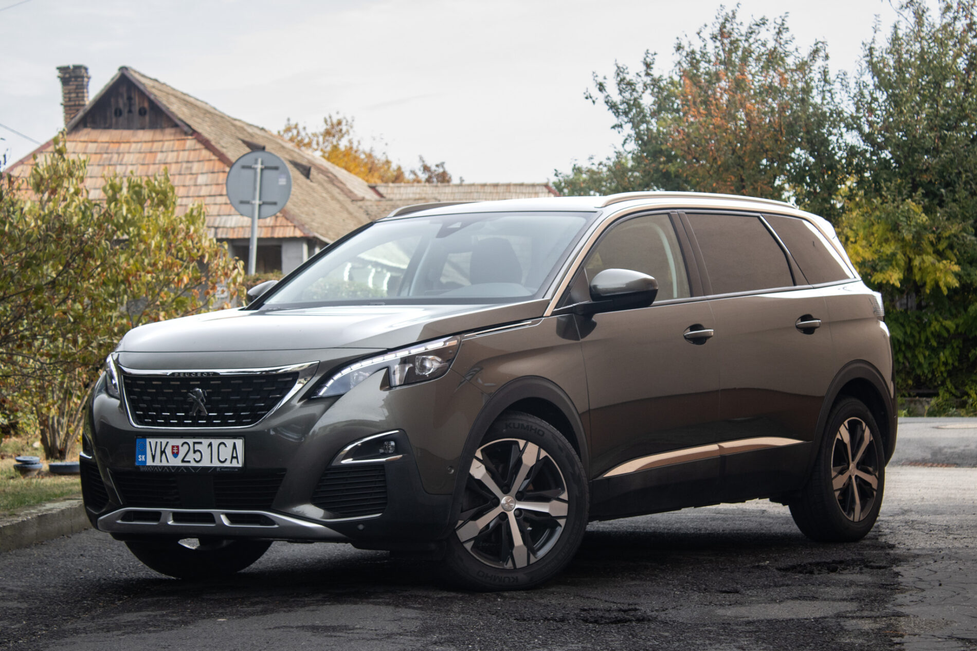 Peugeot 5008 1.5 BlueHDi Allure 7m. / 96kW / A8 / ZÁRUKA / AJ NA SPLÁTKY / PROTIÚČET