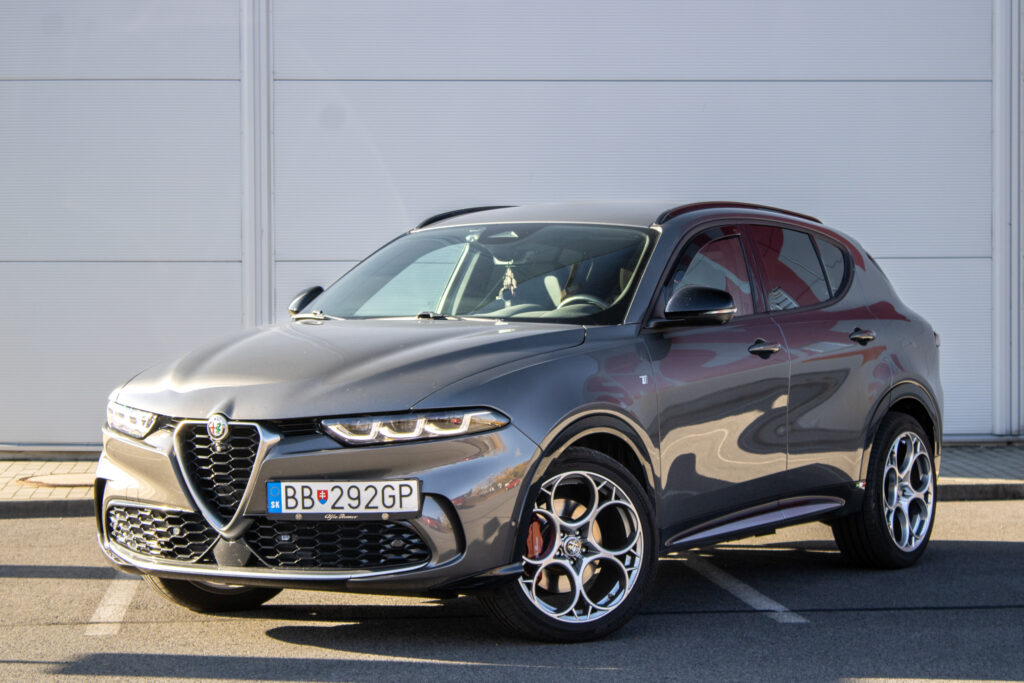 Alfa Romeo Tonale 1.6 Mjet FWD / 96kW / A6 / ZÁRUKA / AJ NA SPLÁTKY / PROTIÚČET