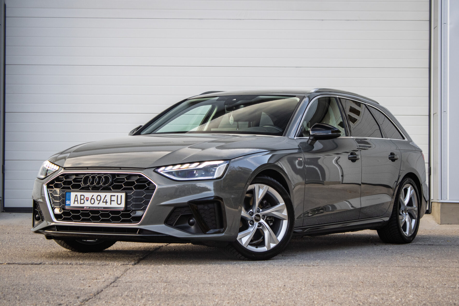 Audi A4 Avant 35 2.0 TDI mHEV S line S tronic, 120 kW, A7 / AJ NA SPLÁTKY / PROTIÚČET /