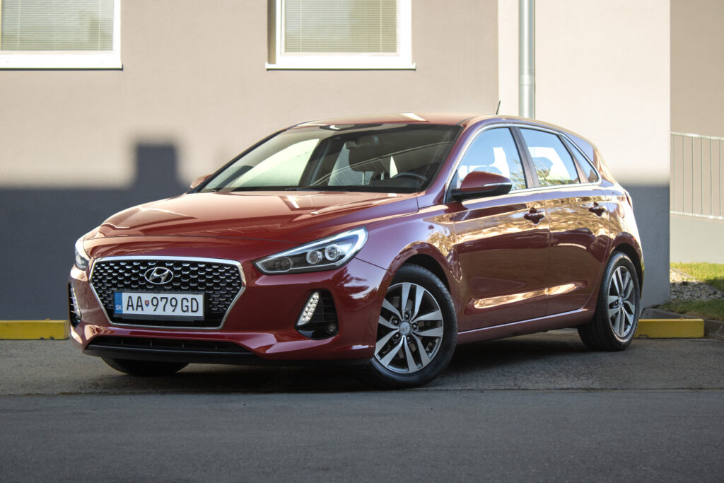 Hyundai i30 1.6 CRDi / 81kW / A7 / ZÁRUKA / AJ NA SPLÁTKY / PROTIÚČET