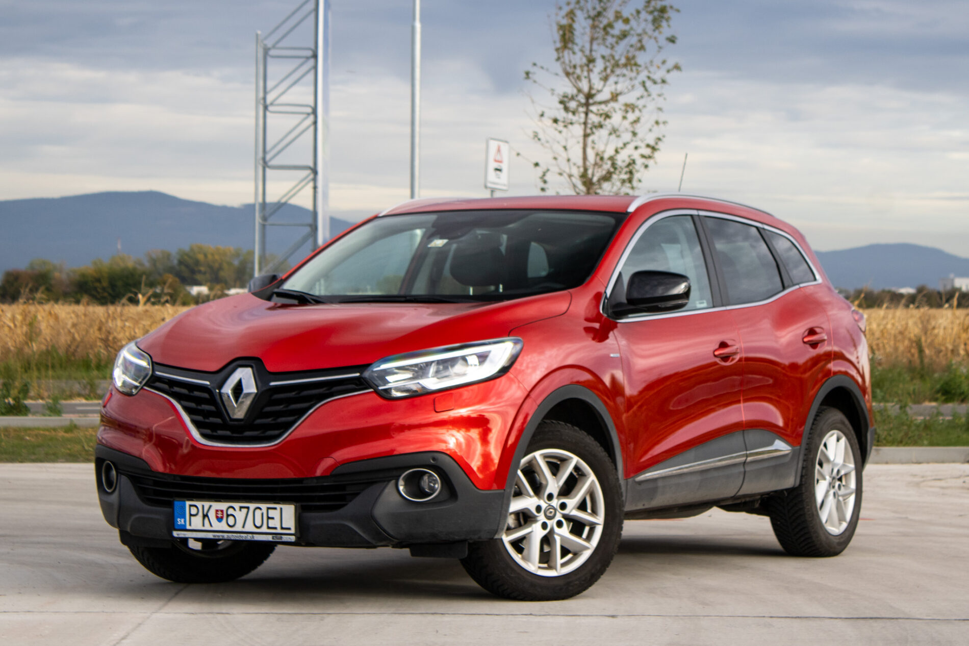 Renault Kadjar Energy TCe Limited / 96kW / M6 / ZÁRUKA / AJ NA SPLÁTKY / PROTIÚČET
