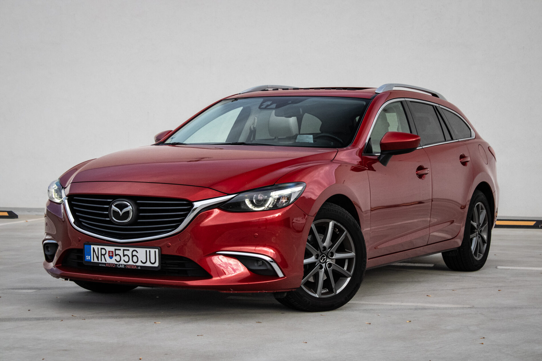 Mazda 6 Combi (Wagon) 2.2 Skyactiv-D Revolution TOP A/T, 129kW, A6 / AJ NA SPLÁTKY / PROTIÚČET /