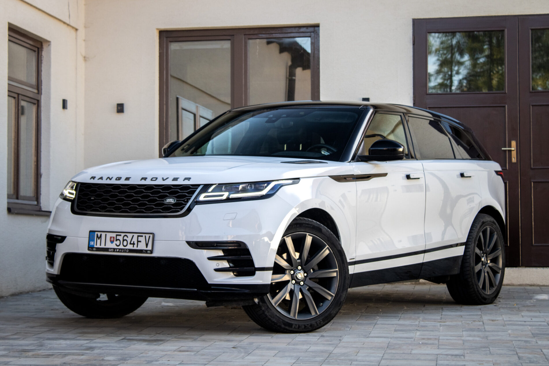 Land Rover Range Rover Velar 2.0D I4 S AWD A/T, 177 kW, A8 / AJ NA SPLÁTKY / PROTIÚČET /