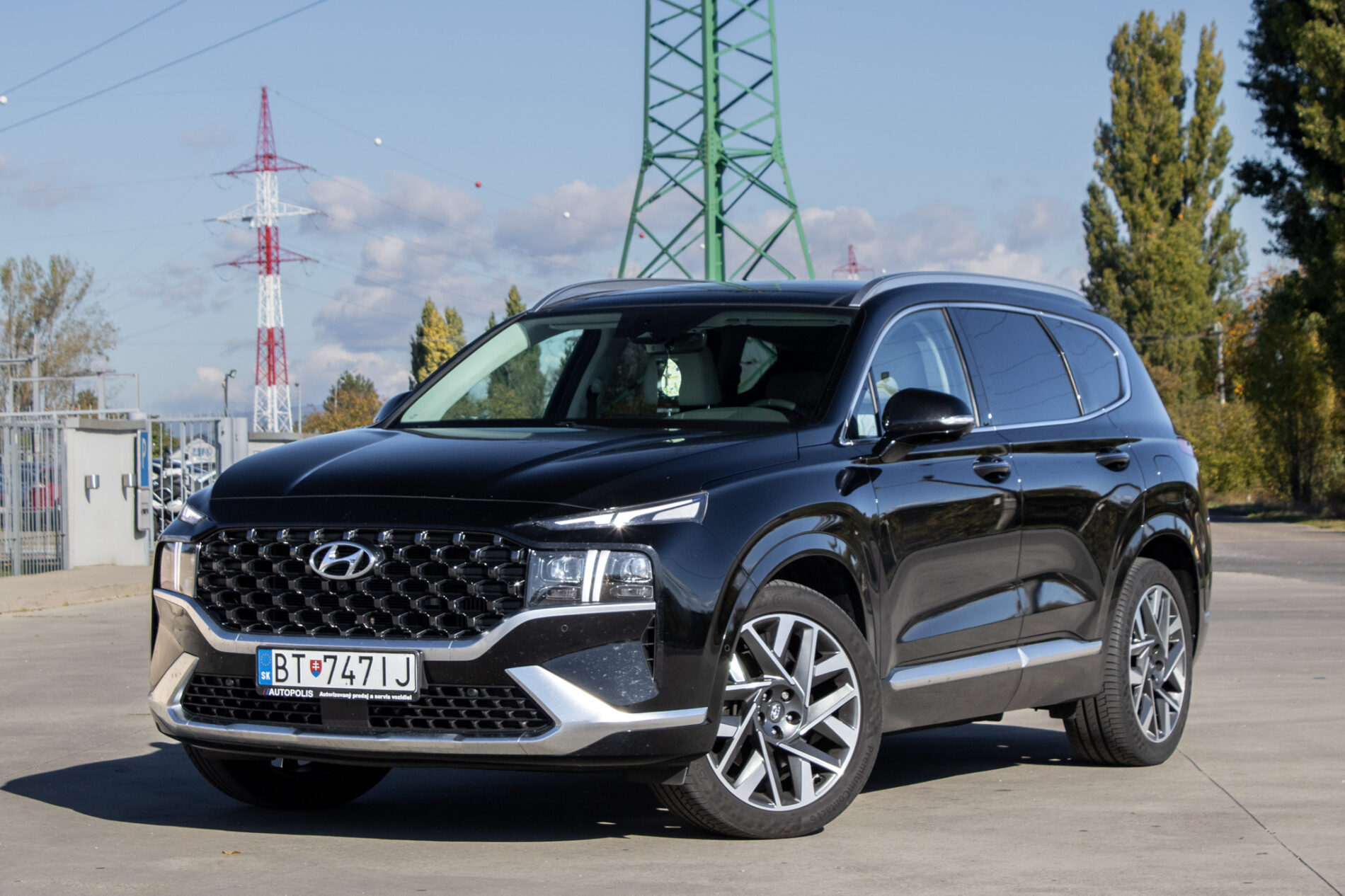 Hyundai Santa Fe 2.2 CRDi Premium 4x4 7MIEST / 142kW / A8 / ZÁRUKA / AJ NA SPLÁTKY / PROTIÚČET