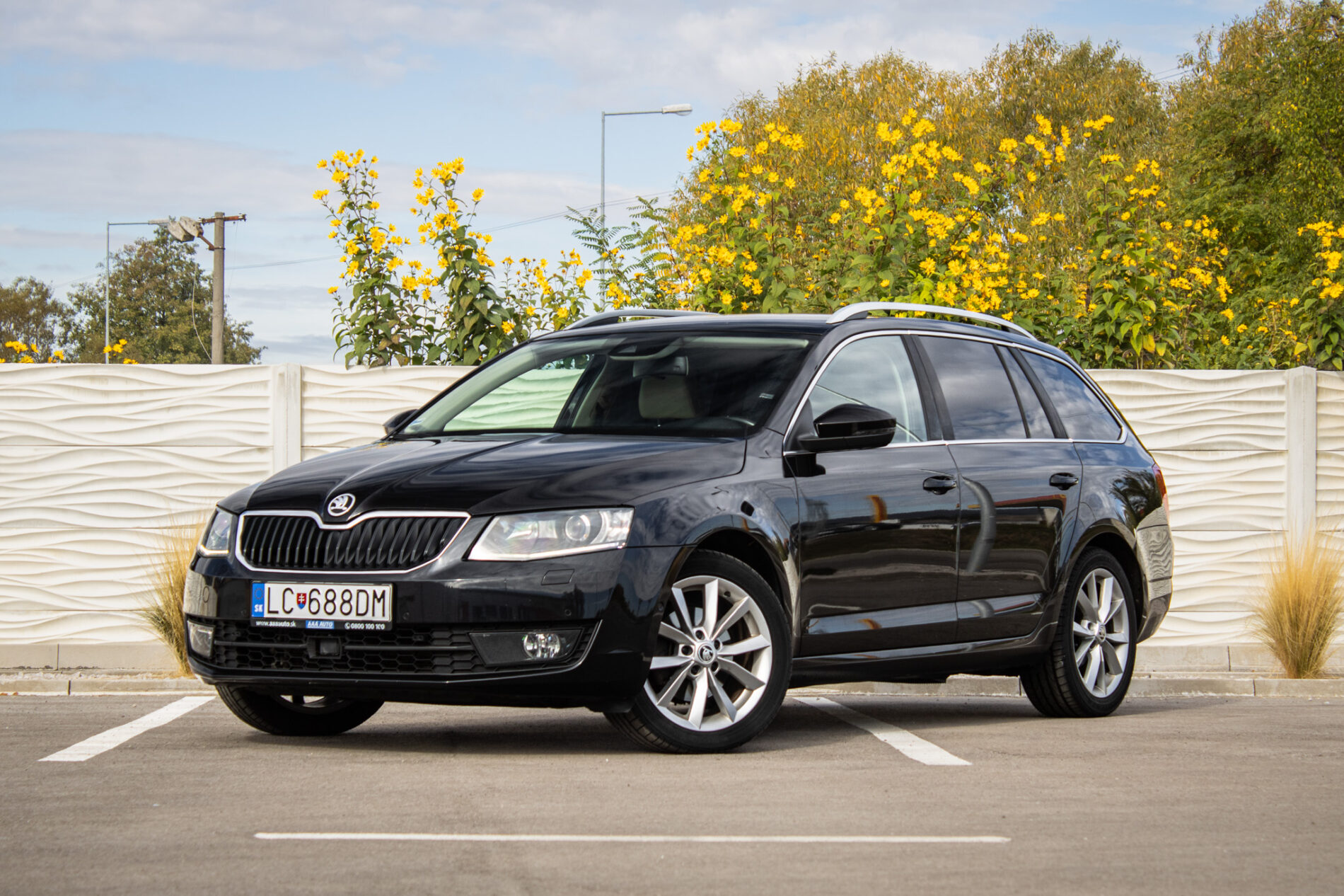 Škoda Octavia Combi 3 2.0 TDI DSG, 110kW, A6 / AJ NA SPLÁTKY / PROTIÚČET /