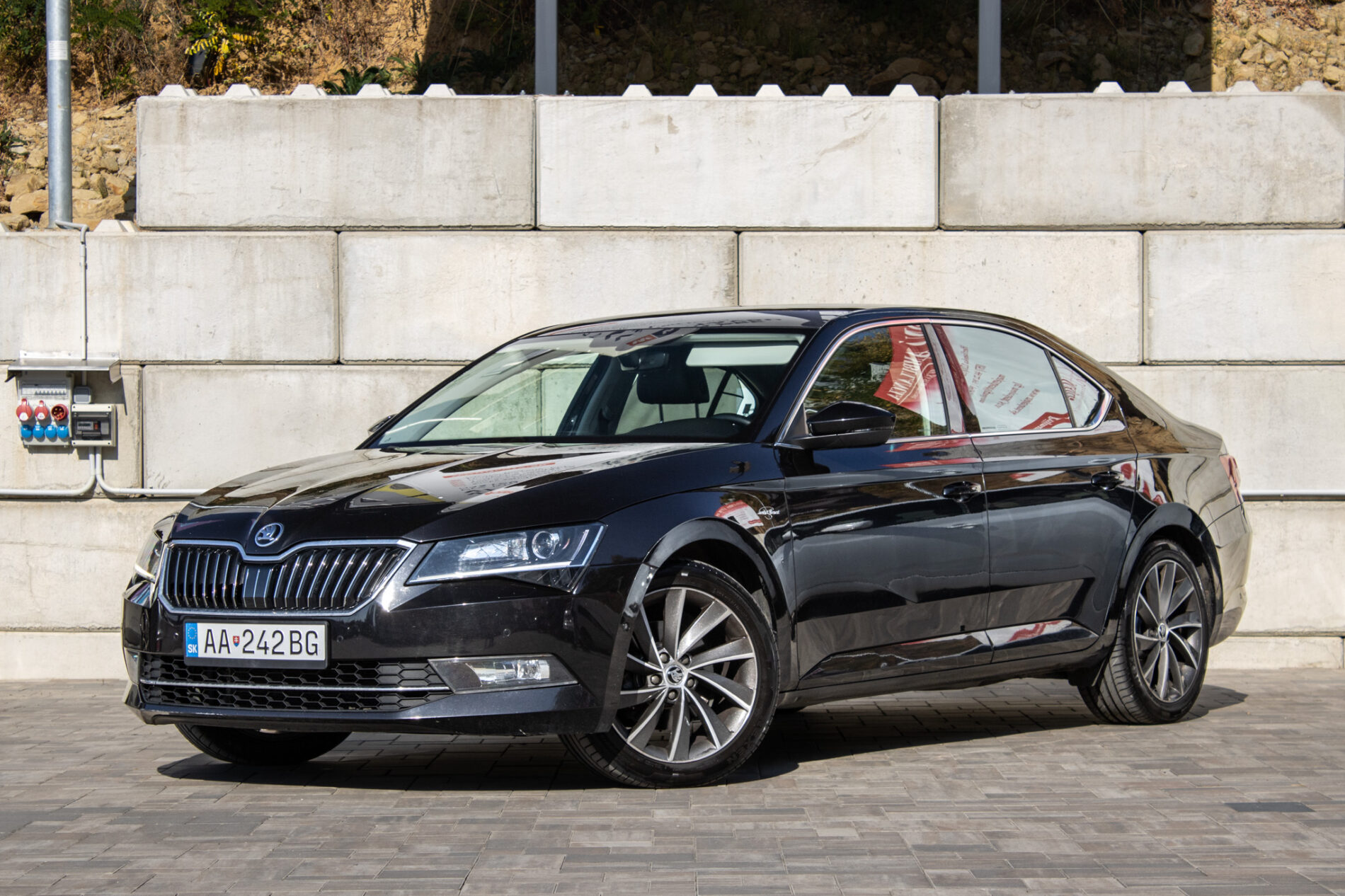 Škoda Superb 2.0 TDI L&K 4x4 / 140kW / A6 / ZÁRUKA / AJ NA SPLÁTKY / PROTIÚČET