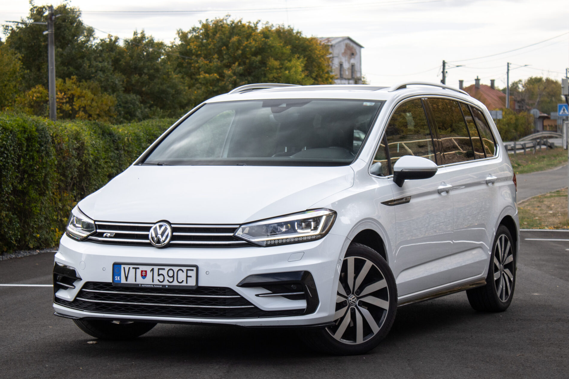 Volkswagen Touran 1.4 TSI R-Line DSG / 110kW / A7 / ZÁRUKA / AJ NA SPLÁTKY / PROTIÚČET