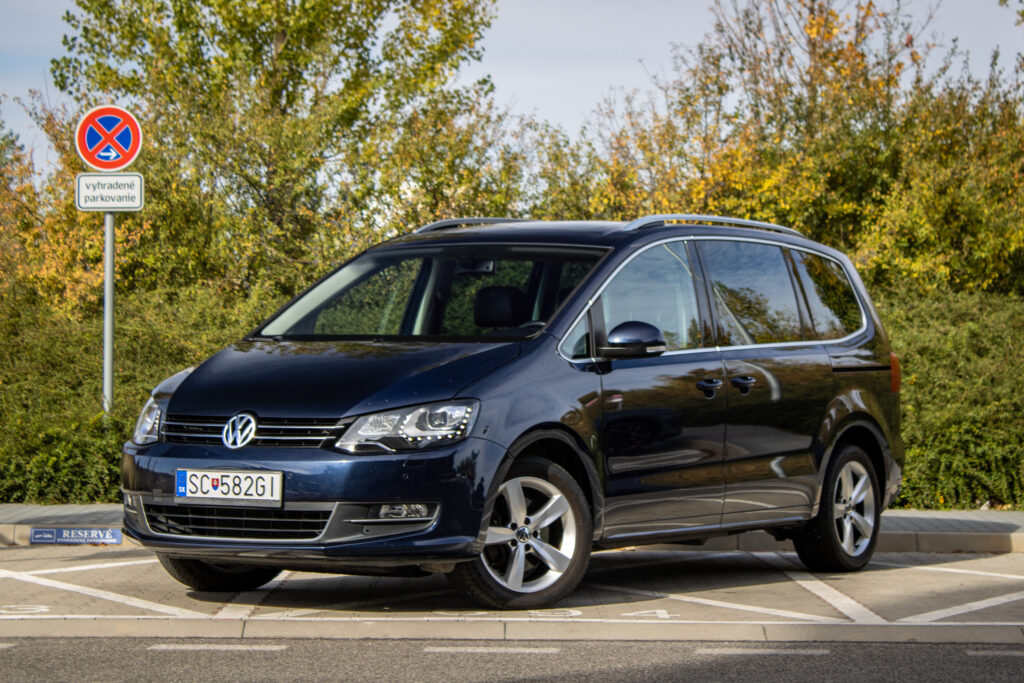 Volkswagen Sharan 2.0 TDI BMT 177k Highline, 130 kW, M6 / AJ NA SPLÁTKY / PROTIÚČET /