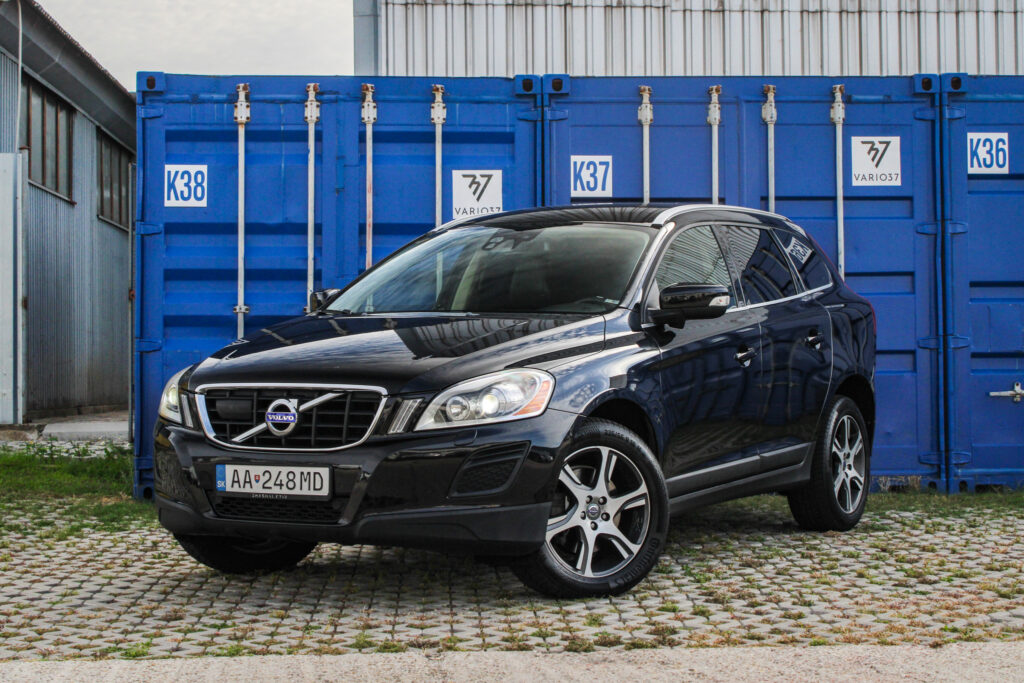 Volvo XC60 DRIVe Geartronic, 120 kW, A6, 5d. / AJ NA SPLÁTKY / PROTIÚČET /