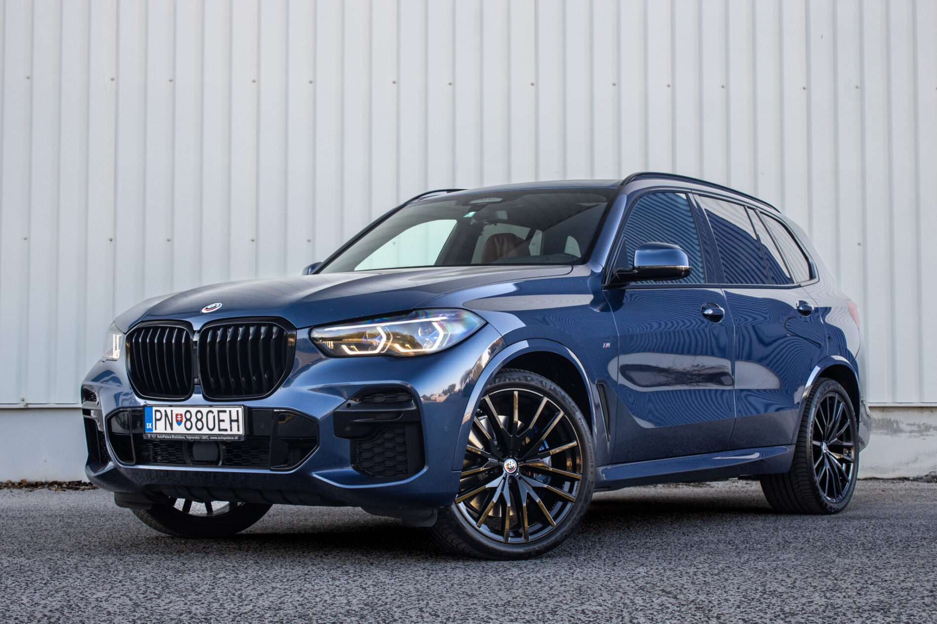 BMW X5 G05 M50i xDrive M Sport / 390kW / A8 / ZÁRUKA / AJ NA SPLÁTKY / PROTIÚČET