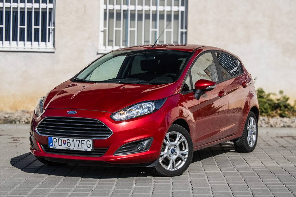 Ford Fiesta 1.0 EcoBoost 74kW MT/5 2015 / AJ NA SPLÁTKY / PROTIÚČET