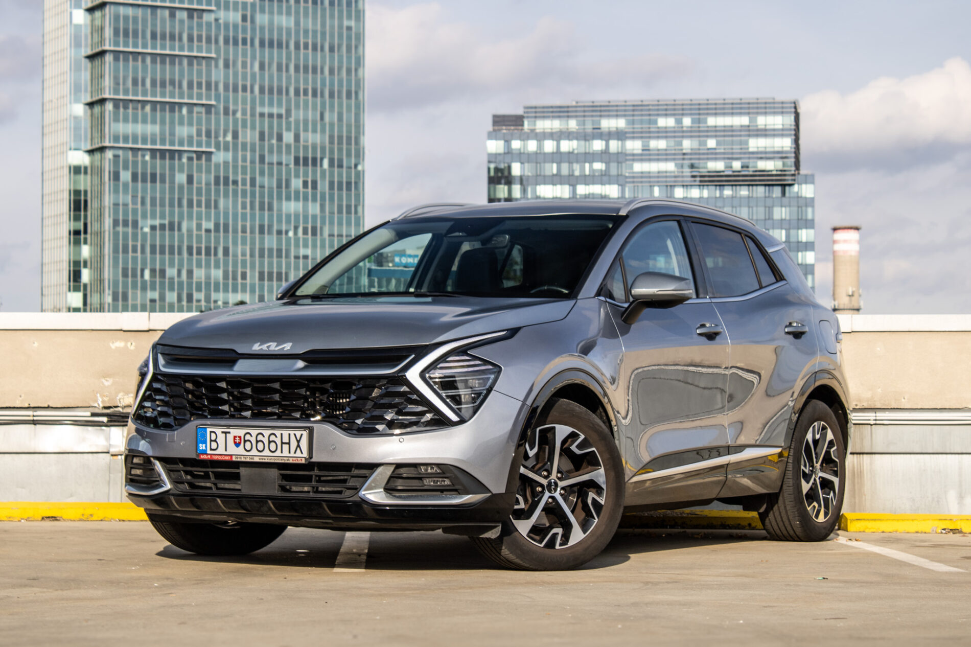 Kia Sportage 1.6 T-GDi mHEV Platinum 2022 110kW AT/7 / AJ NA SPLÁTKY / PROTIÚČET