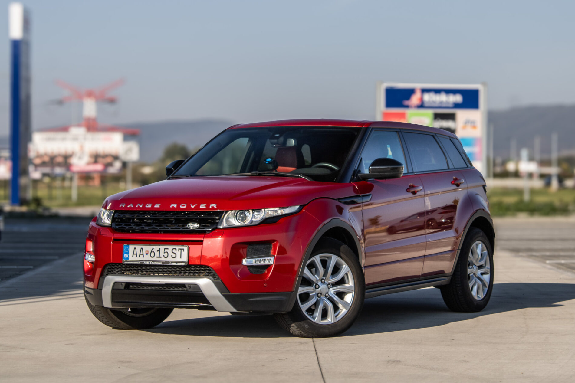 Land Rover Range Rover Evoque 2.2 TD4 SE Dynamic 110kW AT/9 2015 / AJ NA SPLÁTKY / PROTIÚČET