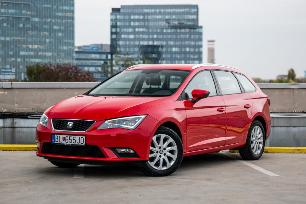Seat Leon ST 1.4 TSI 92kW MT/6 2015 / AJ NA SPLÁTKY / PROTIÚČET