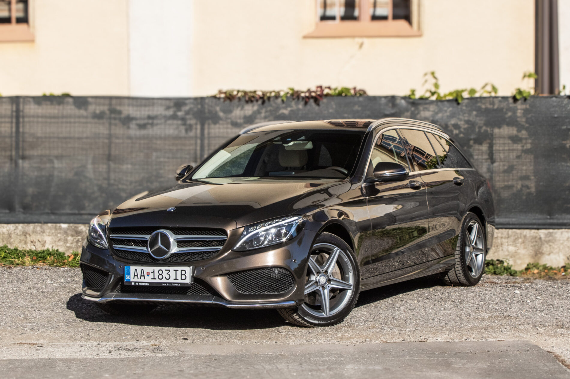 Mercedes-Benz C trieda Kombi 250 d 4Matic AMG Line 150kW AT/7 2015 / AJ NA SPLÁTKY / PROTIÚČET