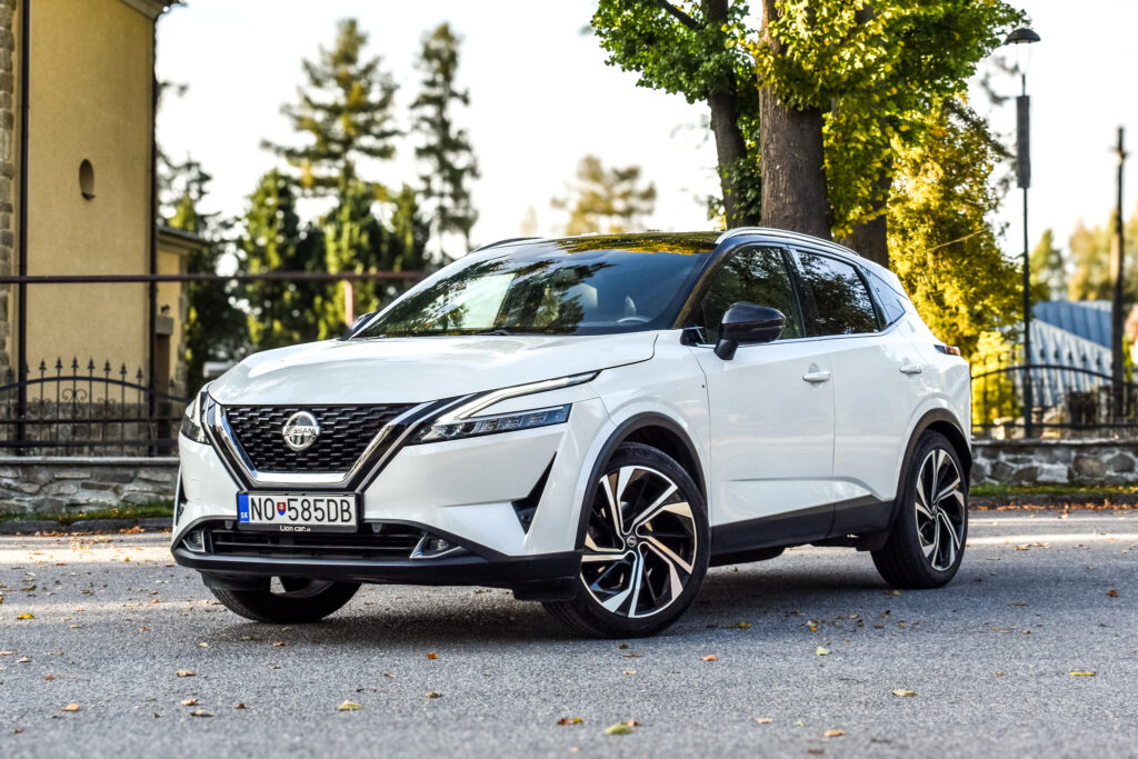 Nissan Qashqai 1.3 DIG-T Tekna+ X-Tronic AWD 116kW 2022 / AJ NA SPLÁTKY / PROTIÚČET