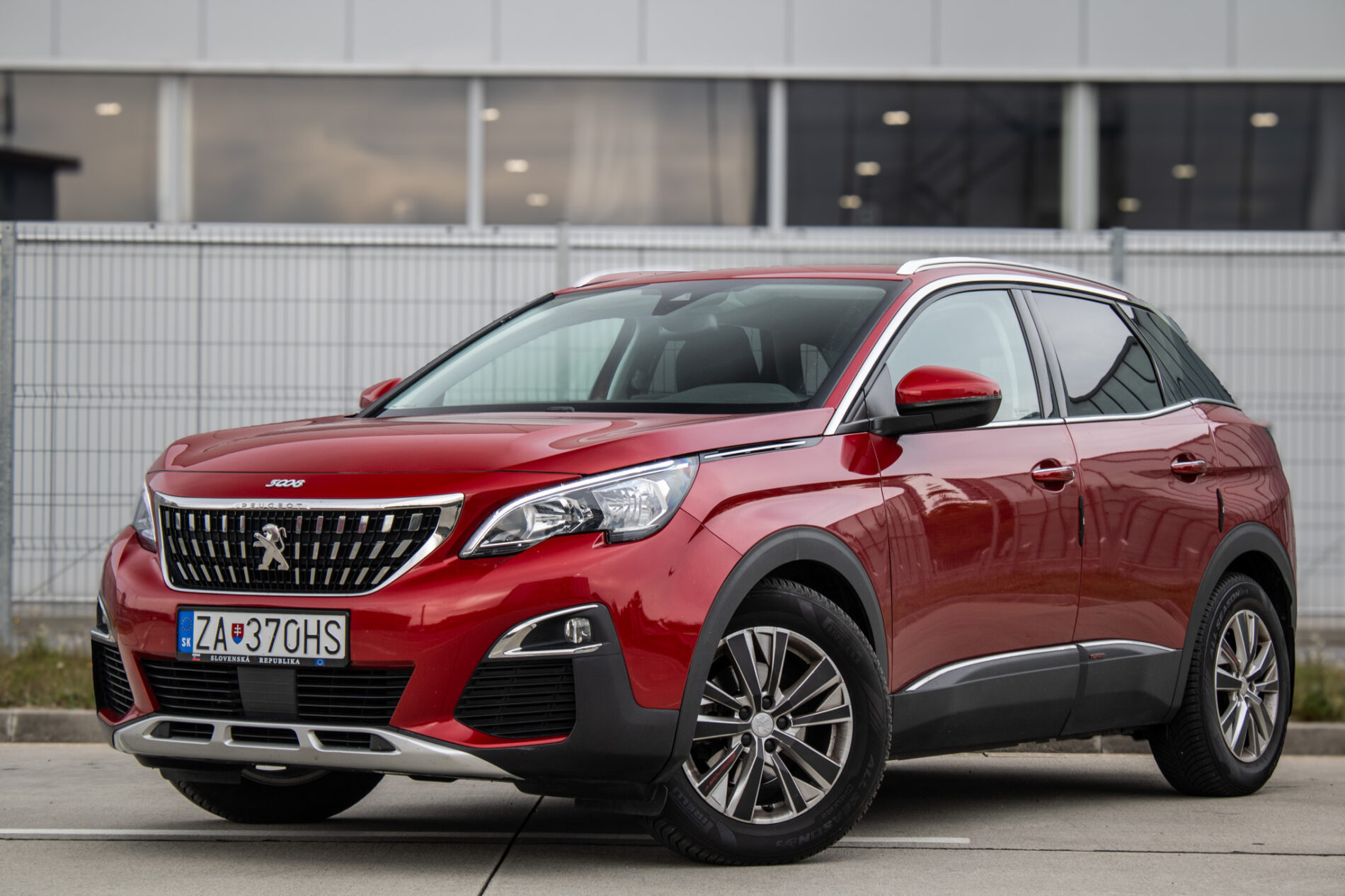 Peugeot 3008 1.2 PureTech Active 96kW AT/6 2018 / AJ NA SPLÁTKY / PROTIÚČET