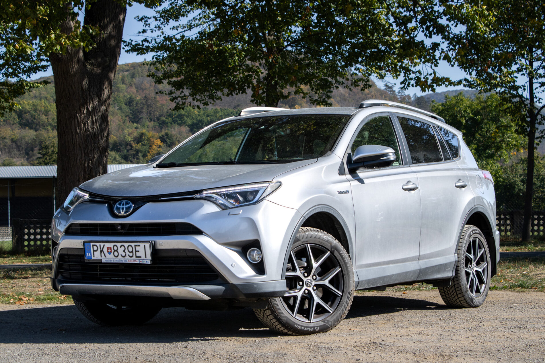 Toyota RAV4 2.5 Hybrid Executive AWD / 114kW / CVT / ZÁRUKA / AJ NA SPLÁTKY / PROTIÚČET