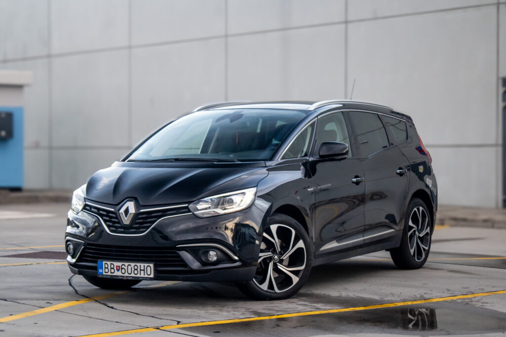 Renault Grand Scénic 1.6 dCi Intense 2016 AT/6 118kW / AJ NA SPLÁTKY / PROTIÚČET