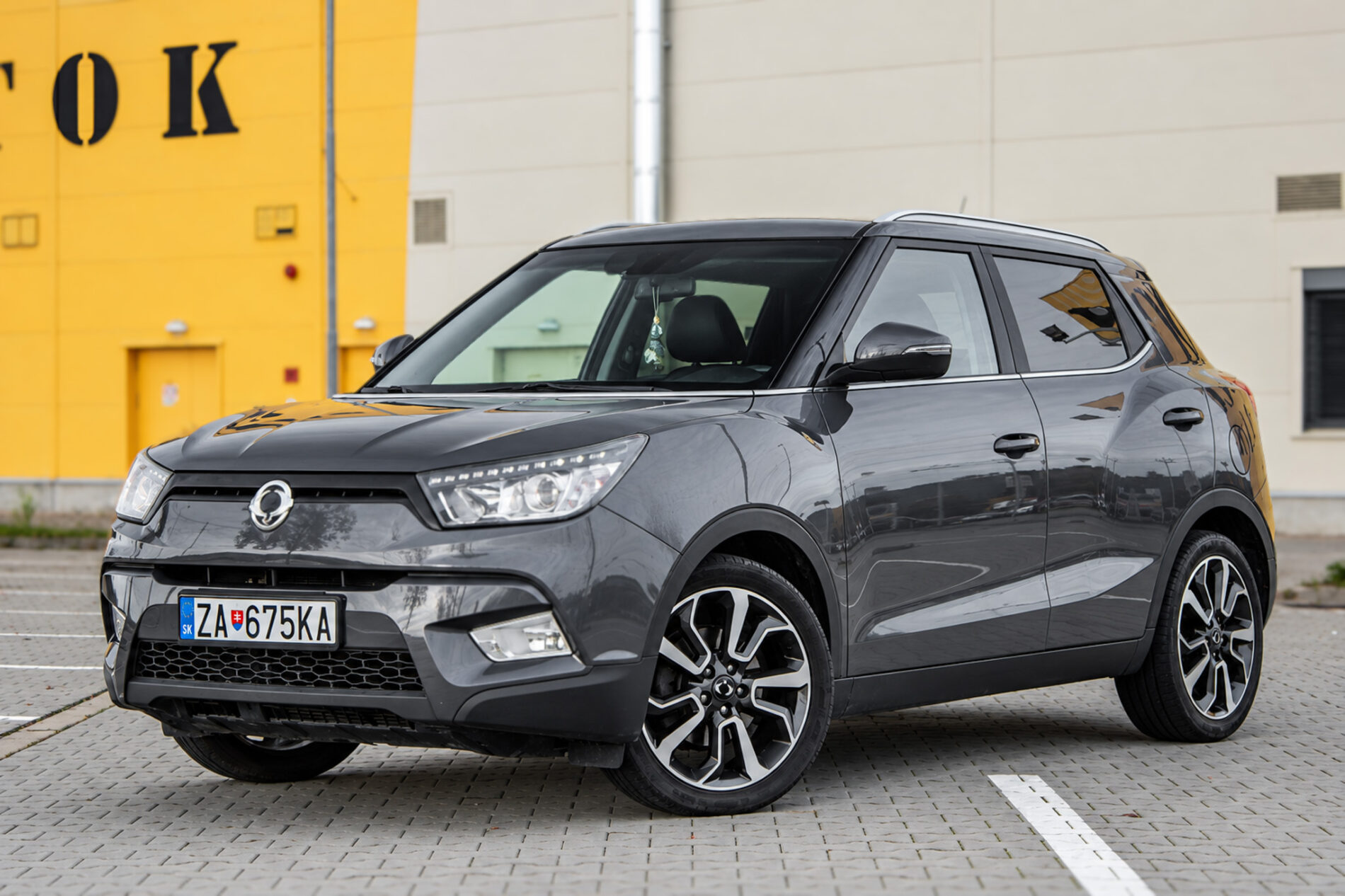 SsangYong Tivoli 1.6 94kW 2016 MT/6 / AJ NA SPLÁTKY / PROTIÚČET