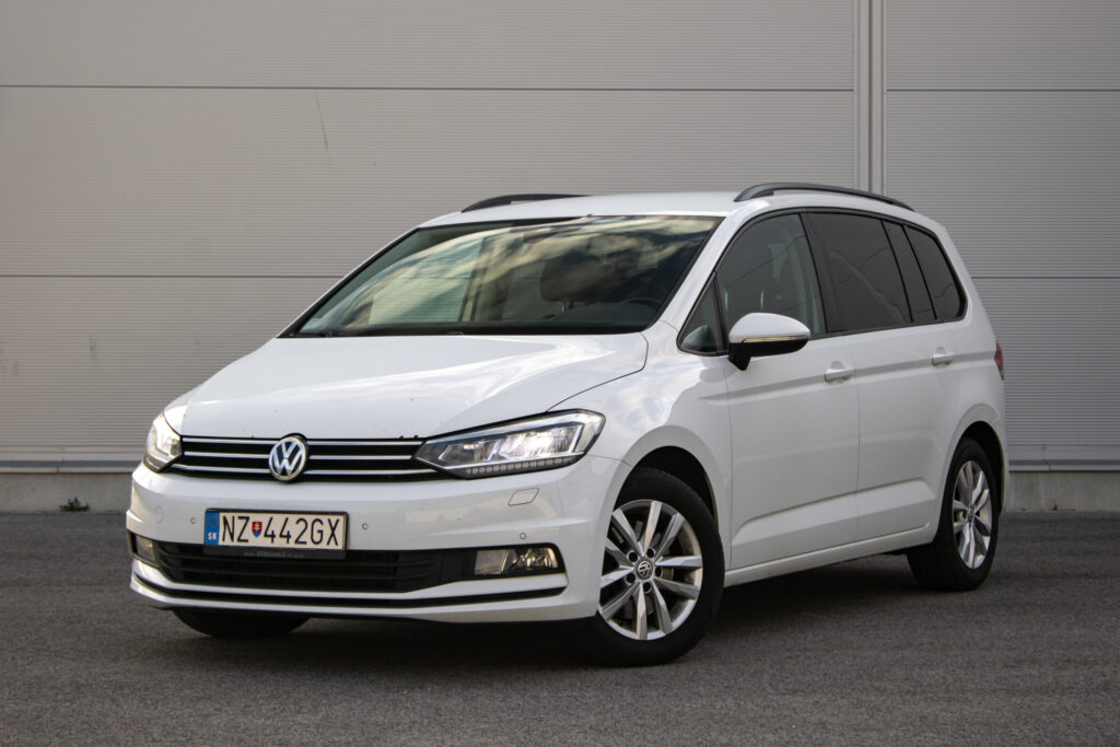 Volkswagen Touran 2.0 TDI SCR BMT DSG EU6, 110kW, A6 / AJ NA SPLÁTKY / PROTIÚČET /
