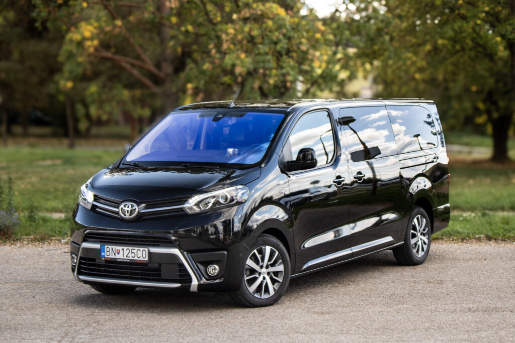 Toyota Proace Verso VIP Selection 2.0 D-4D 177k AT/8 2021 - 8 Miest / AJ NA SPLÁTKY / PROTIÚČET
