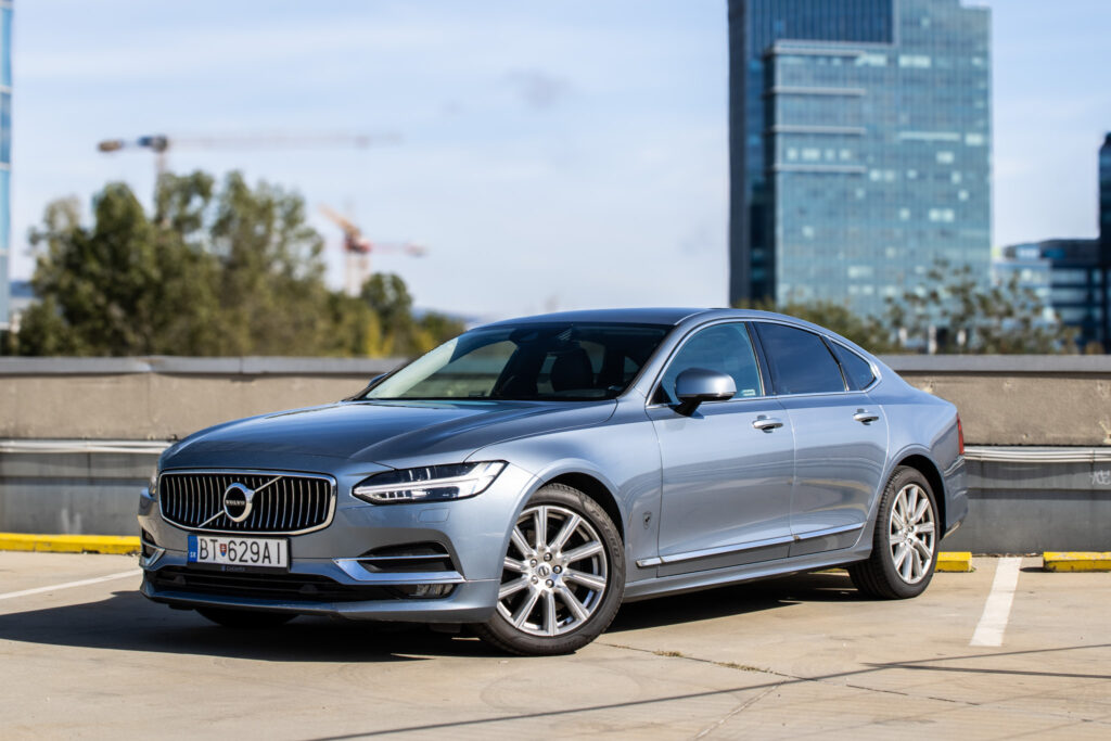Volvo S90 D5 2.0L AWD AT/8 173kW 2018 / AJ NA SPLÁTKY / PROTIÚČET