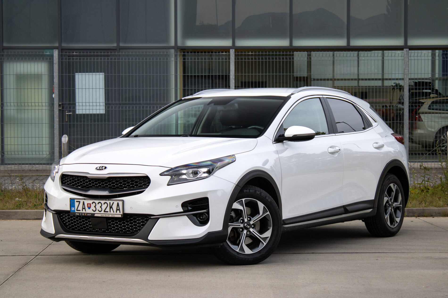 Kia XCeed 1.4 T-GDi Platinum / 103kW / A7 / ZÁRUKA / AJ NA SPLÁTKY / PROTIÚČET