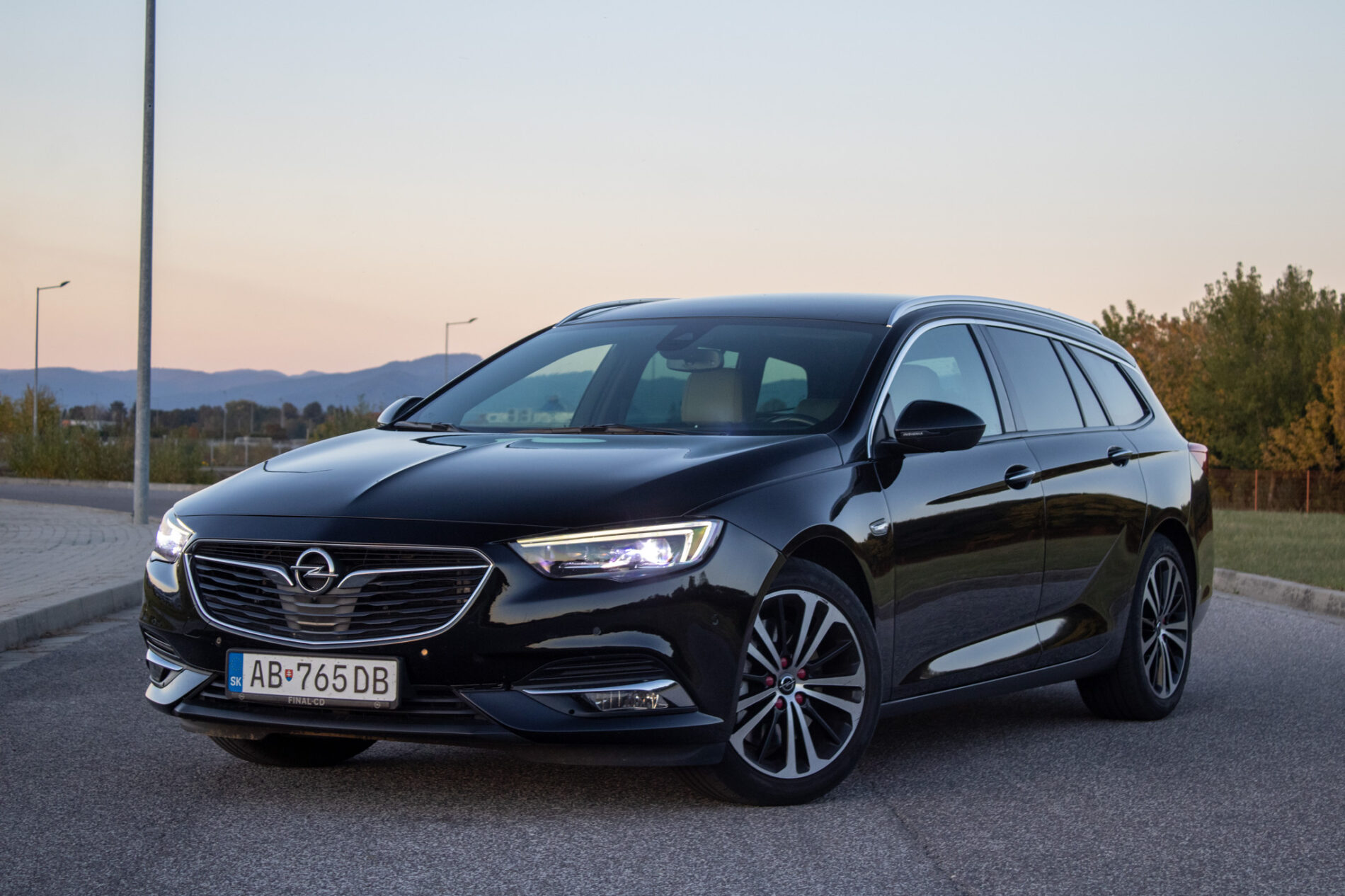 Opel Insignia ST 2.0 Turbo 191kW AT/8 AWD / AJ NA SPLÁTKY / PROTIÚČET